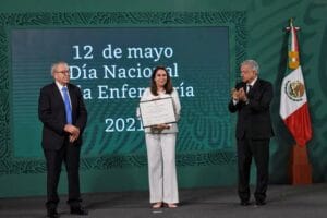 Reconocimiento Graciela Arroyo de Cordero - María Hortensia Castañeda Hidalgo